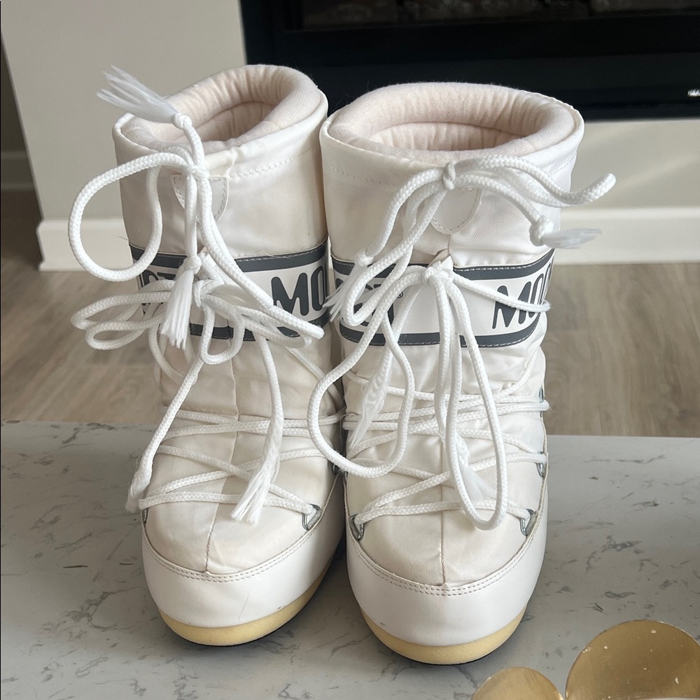 Kids Moon Boot Classic White Snow Boots